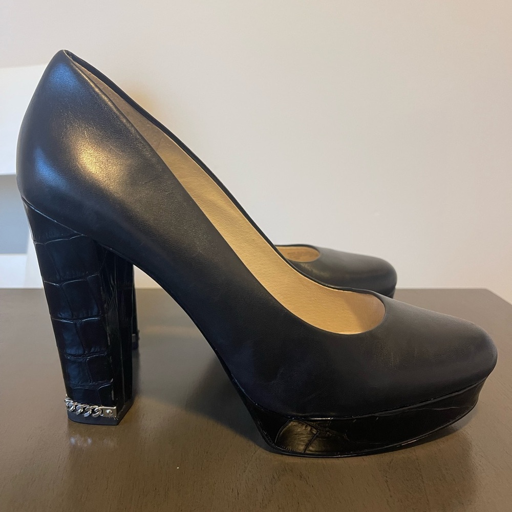 Chic Black Platform Heels